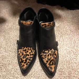 Leopard print black booties